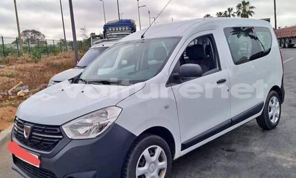 Acheter Occasion Voiture Dodge 600 Blanc à ar-Ribat, Rabat-Sale-Zammour-Zaer Acheter Occasion Voiture Dodge 600 Blanc à ar-Ribat, Rabat-Sale-Zammour-Zaer