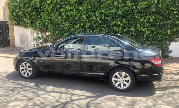 Acheter Occasion Voiture Mercedes Viano Noir à ar-Ribat, Rabat-Sale-Zammour-Zaer Acheter Occasion Voiture Mercedes Viano Noir à ar-Ribat, Rabat-Sale-Zammour-Zaer