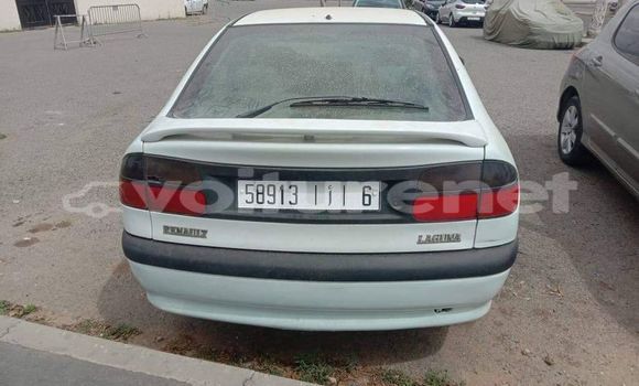 Acheter Occasion Voiture Renault Laguna Blanc à ad-Dar-al-Bayda, Casablanca Acheter Occasion Voiture Renault Laguna Blanc à ad-Dar-al-Bayda, Casablanca