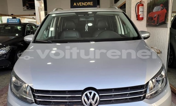 Buy Used Volkswagen Touran Other Car in ar-Ribat in Rabat-Sale-Zammour-Zaer Buy Used Volkswagen Touran Other Car in ar-Ribat in Rabat-Sale-Zammour-Zaer