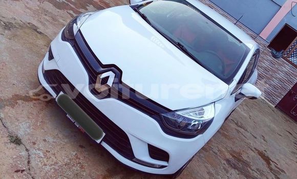 Acheter Occasion Voiture Honda Accord Blanc à ar-Ribat, Rabat-Sale-Zammour-Zaer