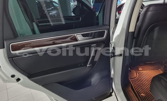 Acheter Occasion Voiture Volkswagen Touareg Blanc à ad-Dar-al-Bayda, Casablanca Acheter Occasion Voiture Volkswagen Touareg Blanc à ad-Dar-al-Bayda, Casablanca