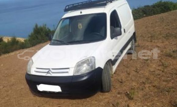 Acheter Occasion Voiture Citroen Berlingo Blanc à Ahfir, Oriental