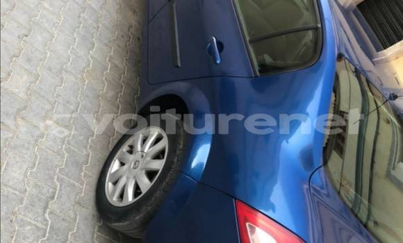 Acheter Occasion Voiture Toyota Yaris Bleu à al-Arwi, Oriental Acheter Occasion Voiture Toyota Yaris Bleu à al-Arwi, Oriental