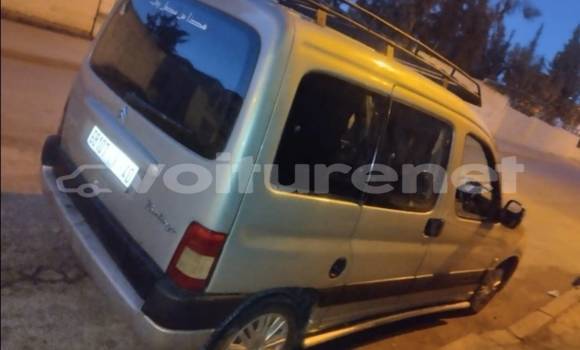 Acheter Occasion Voiture Dacia 1325 Gris à al-Ayun Sidi Malluk, Oriental Acheter Occasion Voiture Dacia 1325 Gris à al-Ayun Sidi Malluk, Oriental