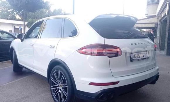 اشتري مستعمل Porsche Cayenne White سيارة في al-Jadidah في Doukkala-Abda اشتري مستعمل Porsche Cayenne White سيارة في al-Jadidah في Doukkala-Abda
