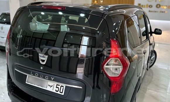 اشتري مستعمل Dacia Lodgy Black سيارة في ad-Dar-al-Bayda في Casablanca اشتري مستعمل Dacia Lodgy Black سيارة في ad-Dar-al-Bayda في Casablanca