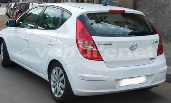 اشتري مستعمل Mazda Demio White سيارة في ad-Dar-al-Bayda في Casablanca اشتري مستعمل Mazda Demio White سيارة في ad-Dar-al-Bayda في Casablanca