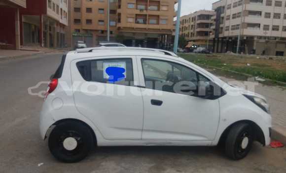 Acheter Occasion Voiture Toyota Vitz Blanc à Ahfir, Oriental Acheter Occasion Voiture Toyota Vitz Blanc à Ahfir, Oriental