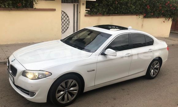 اشتري مستعمل BMW 5–Series White سيارة في al-Jadidah في Doukkala-Abda اشتري مستعمل BMW 5–Series White سيارة في al-Jadidah في Doukkala-Abda