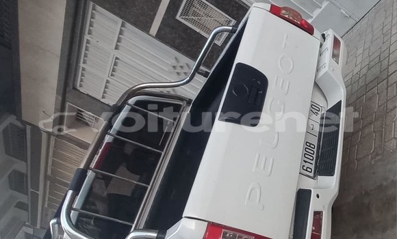 Acheter Occasion Voiture Toyota Hilux Blanc à al-Arwi, Oriental Acheter Occasion Voiture Toyota Hilux Blanc à al-Arwi, Oriental