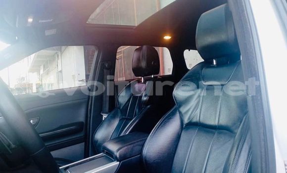 اشتري مستعمل Land Rover Range Rover Evoque White سيارة في ad-Dar-al-Bayda في Casablanca اشتري مستعمل Land Rover Range Rover Evoque White سيارة في ad-Dar-al-Bayda في Casablanca