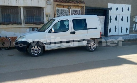 اشتري مستعمل Peugeot Partner White سيارة في al-Ayun Sidi Malluk في Oriental اشتري مستعمل Peugeot Partner White سيارة في al-Ayun Sidi Malluk في Oriental