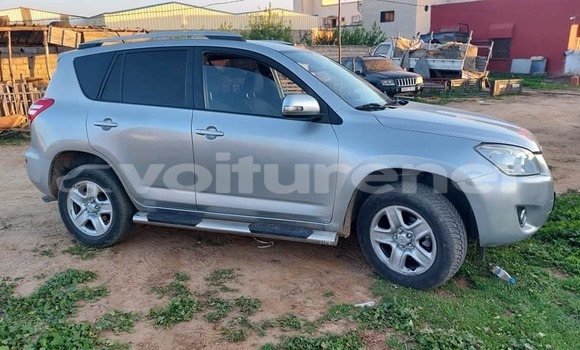 اشتري مستعمل Toyota RAV4 Other سيارة في al-'Ara'ish في Tangier-Tetouan اشتري مستعمل Toyota RAV4 Other سيارة في al-'Ara'ish في Tangier-Tetouan
