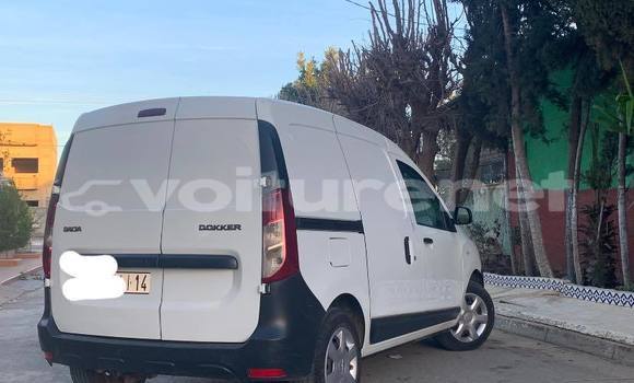 Buy Used Suzuki Baleno White Car in al-'Ara'ish in Tangier-Tetouan Buy Used Suzuki Baleno White Car in al-'Ara'ish in Tangier-Tetouan