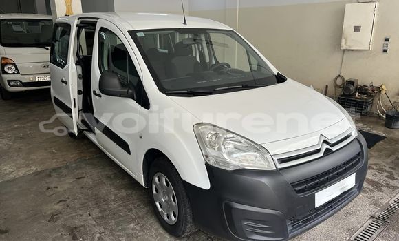 اشتري مستعمل Citroen Berlingo White سيارة في al-'Ara'ish في Tangier-Tetouan اشتري مستعمل Citroen Berlingo White سيارة في al-'Ara'ish في Tangier-Tetouan