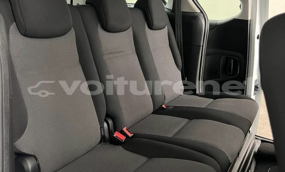 اشتري مستعمل Citroen Berlingo White سيارة في al-'Ara'ish في Tangier-Tetouan اشتري مستعمل Citroen Berlingo White سيارة في al-'Ara'ish في Tangier-Tetouan