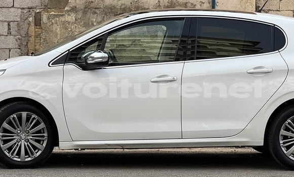 اشتري مستعمل Peugeot 208 White سيارة في al-Arwi في Oriental اشتري مستعمل Peugeot 208 White سيارة في al-Arwi في Oriental