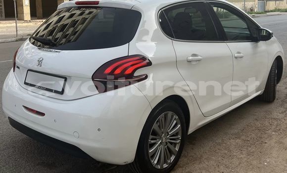 اشتري مستعمل Peugeot 208 White سيارة في al-Arwi في Oriental اشتري مستعمل Peugeot 208 White سيارة في al-Arwi في Oriental