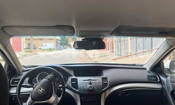 اشتري مستعمل Honda Accord White سيارة في al-Arwi في Oriental اشتري مستعمل Honda Accord White سيارة في al-Arwi في Oriental