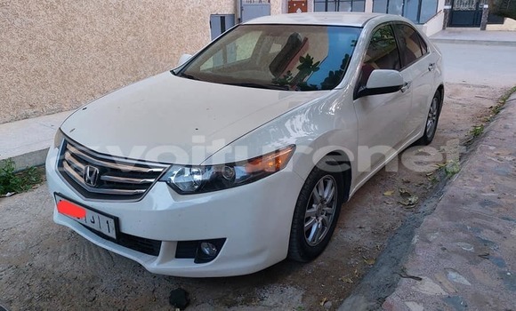 اشتري مستعمل Honda Accord White سيارة في al-Arwi في Oriental اشتري مستعمل Honda Accord White سيارة في al-Arwi في Oriental