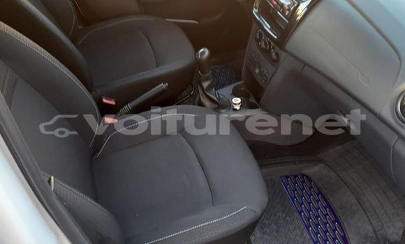 اشتري مستعمل Dacia Logan White سيارة في al-'Ara'ish في Tangier-Tetouan اشتري مستعمل Dacia Logan White سيارة في al-'Ara'ish في Tangier-Tetouan