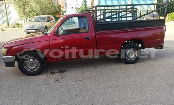 Acheter Occasion Voiture Toyota Hilux Rouge à al-Arwi, Oriental Acheter Occasion Voiture Toyota Hilux Rouge à al-Arwi, Oriental
