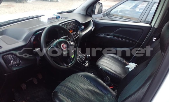 Buy Used Tesla Model S White Car in al-'Ara'ish in Tangier-Tetouan Buy Used Tesla Model S White Car in al-'Ara'ish in Tangier-Tetouan