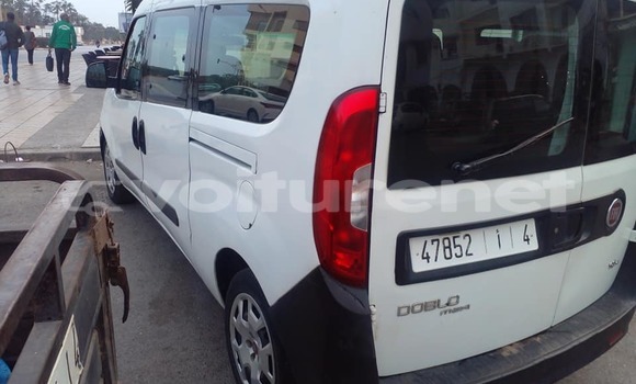 Buy Used Tesla Model S White Car in al-'Ara'ish in Tangier-Tetouan Buy Used Tesla Model S White Car in al-'Ara'ish in Tangier-Tetouan