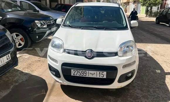 Acheter Occasion Voiture Fiat Panda Blanc à al-'Ara'ish, Tangier-Tetouan Acheter Occasion Voiture Fiat Panda Blanc à al-'Ara'ish, Tangier-Tetouan