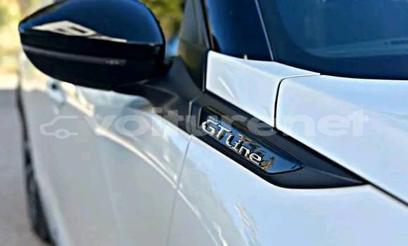 اشتري مستعمل Peugeot 2008 White سيارة في al-Arwi في Oriental اشتري مستعمل Peugeot 2008 White سيارة في al-Arwi في Oriental