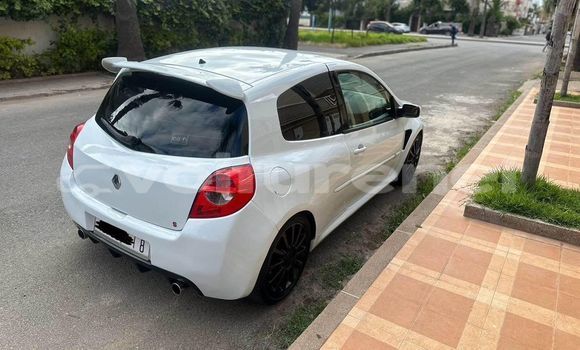 اشتري مستعمل Renault Clio White سيارة في al-Arwi في Oriental اشتري مستعمل Renault Clio White سيارة في al-Arwi في Oriental