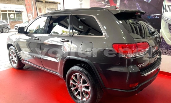 اشتري مستعمل Jeep Grand Cherokee Silver سيارة في ar-Ribat في Rabat-Sale-Zammour-Zaer اشتري مستعمل Jeep Grand Cherokee Silver سيارة في ar-Ribat في Rabat-Sale-Zammour-Zaer