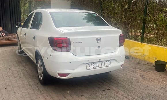 Acheter Occasion Voiture Dacia Logan Blanc à ad-Dar-al-Bayda, Casablanca Acheter Occasion Voiture Dacia Logan Blanc à ad-Dar-al-Bayda, Casablanca