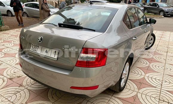 Acheter Occasion Voiture Dacia Logan Autre à al-Arwi, Oriental Acheter Occasion Voiture Dacia Logan Autre à al-Arwi, Oriental