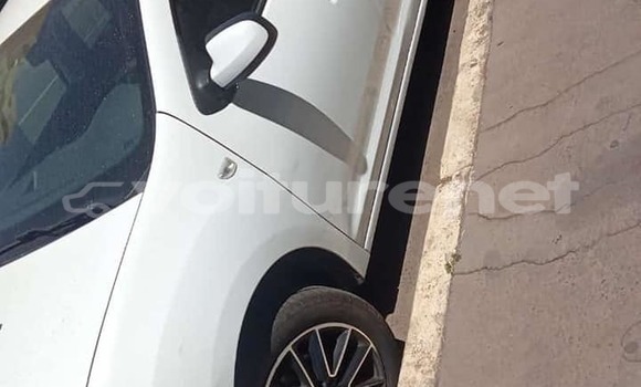 اشتري مستعمل Dacia Logan White سيارة في al-Hajab في Meknes-Tafilalet