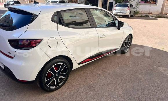 اشتري مستعمل Renault Clio White سيارة في al-Ayun Sidi Malluk في Oriental اشتري مستعمل Renault Clio White سيارة في al-Ayun Sidi Malluk في Oriental