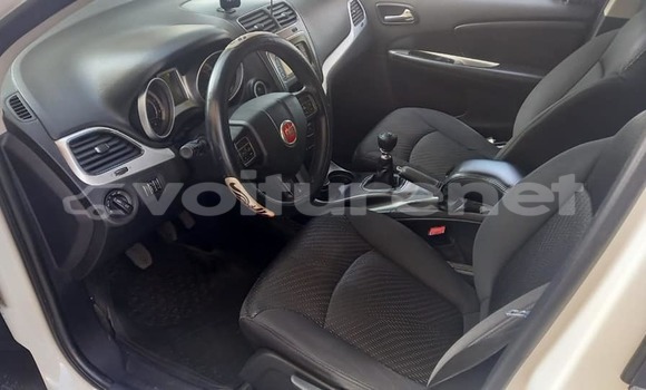 Acheter Occasion Voiture Fiat Freemont Blanc à al-Faqih Bin Salah, Tadla-Azilal Acheter Occasion Voiture Fiat Freemont Blanc à al-Faqih Bin Salah, Tadla-Azilal