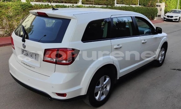 Acheter Occasion Voiture Fiat Freemont Blanc à al-Faqih Bin Salah, Tadla-Azilal Acheter Occasion Voiture Fiat Freemont Blanc à al-Faqih Bin Salah, Tadla-Azilal