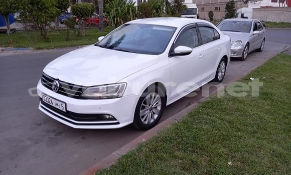 Acheter Occasion Voiture Volkswagen Passat Blanc à ad-Dar-al-Bayda, Casablanca Acheter Occasion Voiture Volkswagen Passat Blanc à ad-Dar-al-Bayda, Casablanca