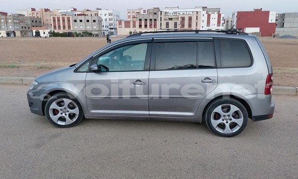 اشتري مستعمل Volkswagen Touran Other سيارة في al-Hajab في Meknes-Tafilalet