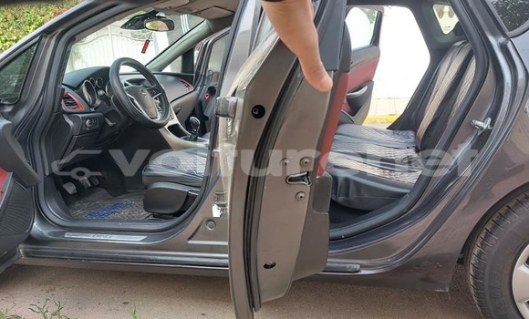 اشتري مستعمل Opel Astra Black سيارة في al-'Ara'ish في Tangier-Tetouan اشتري مستعمل Opel Astra Black سيارة في al-'Ara'ish في Tangier-Tetouan