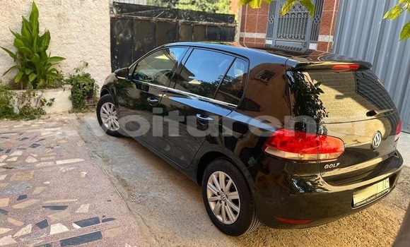 اشتري مستعمل Volkswagen Golf Black سيارة في al-Arwi في Oriental اشتري مستعمل Volkswagen Golf Black سيارة في al-Arwi في Oriental