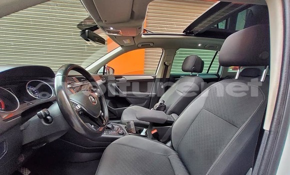 اشتري مستعمل Volkswagen Tiguan White سيارة في al-Arwi في Oriental اشتري مستعمل Volkswagen Tiguan White سيارة في al-Arwi في Oriental