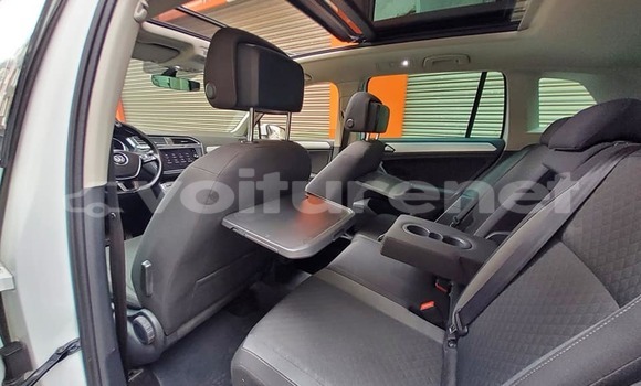 اشتري مستعمل Volkswagen Tiguan White سيارة في al-Arwi في Oriental اشتري مستعمل Volkswagen Tiguan White سيارة في al-Arwi في Oriental