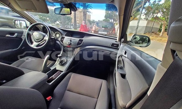 اشتري مستعمل Honda Accord White سيارة في al-Ayun Sidi Malluk في Oriental اشتري مستعمل Honda Accord White سيارة في al-Ayun Sidi Malluk في Oriental