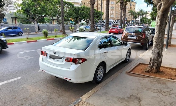 اشتري مستعمل Honda Accord White سيارة في al-Ayun Sidi Malluk في Oriental اشتري مستعمل Honda Accord White سيارة في al-Ayun Sidi Malluk في Oriental