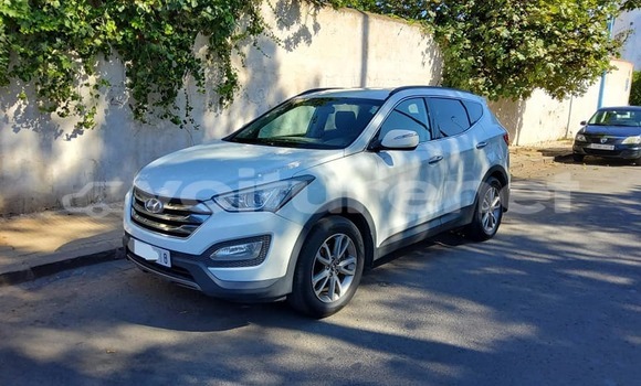 اشتري مستعمل Hyundai Santa Fe White سيارة في al-Hajab في Meknes-Tafilalet اشتري مستعمل Hyundai Santa Fe White سيارة في al-Hajab في Meknes-Tafilalet
