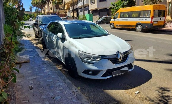 اشتري مستعمل Renault Megane White سيارة في al-Hajab في Meknes-Tafilalet اشتري مستعمل Renault Megane White سيارة في al-Hajab في Meknes-Tafilalet