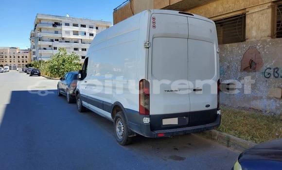 اشتري مستعمل Ford Explorer Sport Trac White سيارة في al-Ayun Sidi Malluk في Oriental اشتري مستعمل Ford Explorer Sport Trac White سيارة في al-Ayun Sidi Malluk في Oriental